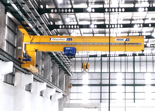 WALL-TRAVELLING-CRANES_T
